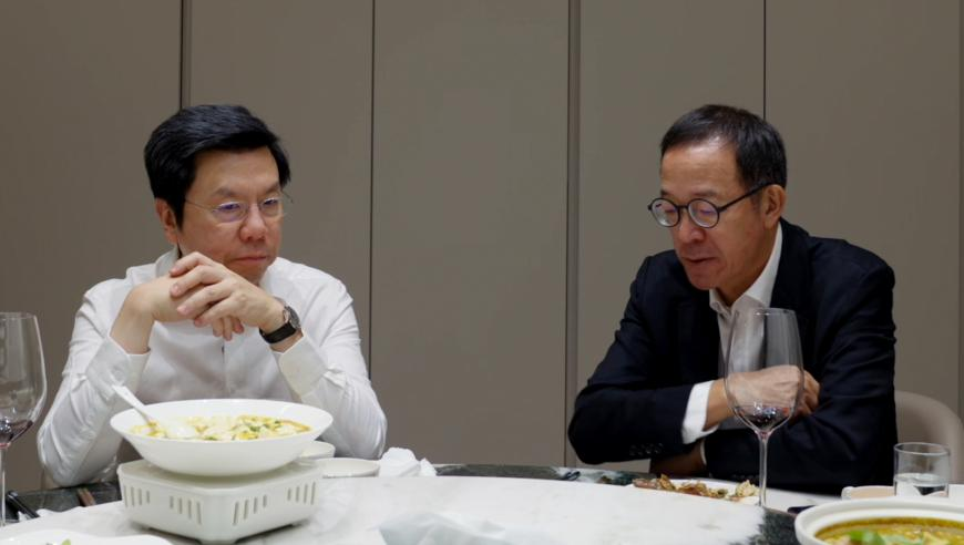 国家电投集团与中广核座谈,2025管家婆一肖一码最精准,精准解释落实的人生哲理_AR版V10.81